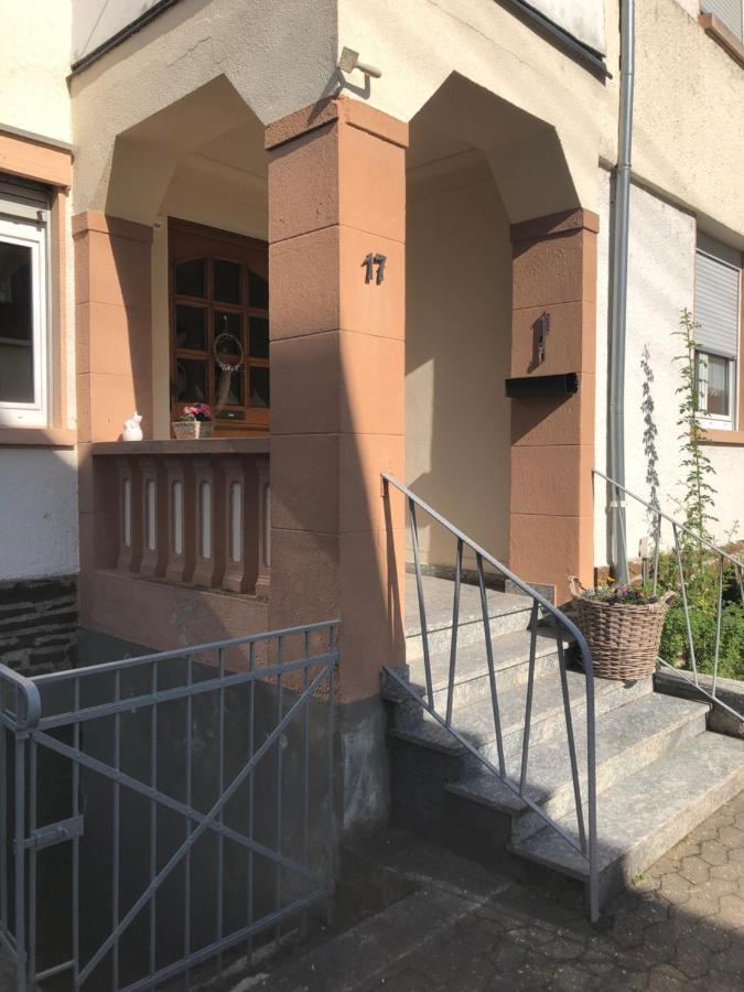 Ferienwohnung Eberhard Altes Winzerhaus Bullay Exterior foto